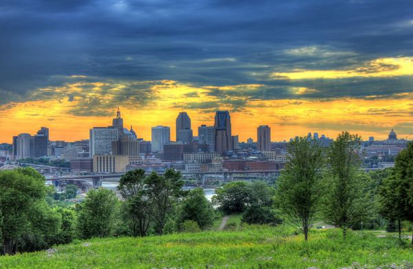 Sixt Biludlejning i Saint Paul, Minnesota